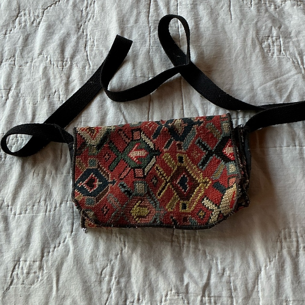 Multicolor Patterned Women Recycled Rug Bag